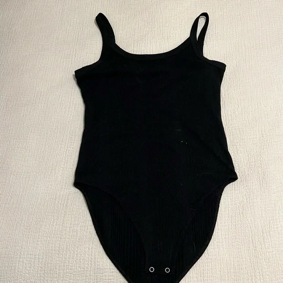 Black low back ribbed tank top body suit - Picture 2 of 4